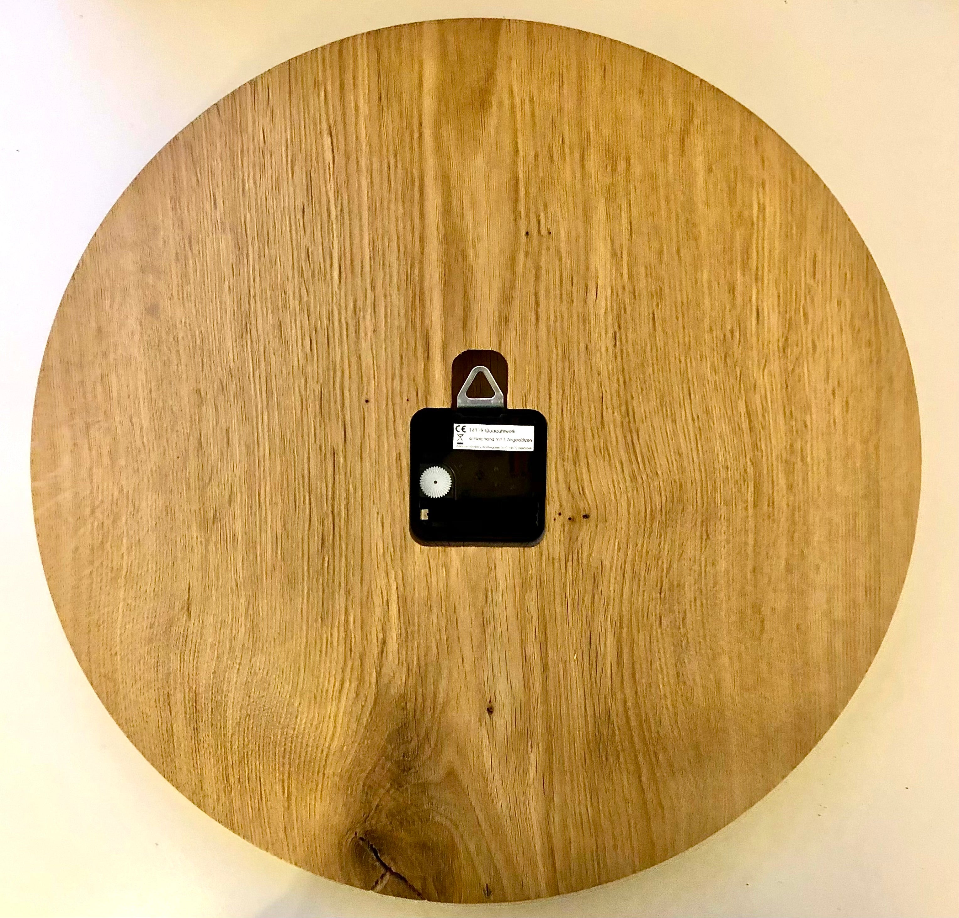 Holz Wanduhr aus Eiche - 28 cm - mit Zahlen