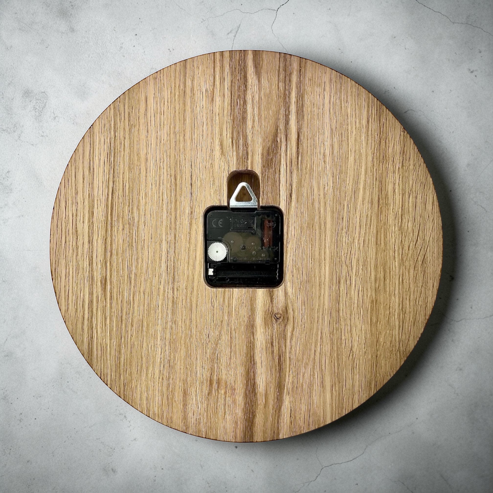 Classic Wanduhr - 28 cm