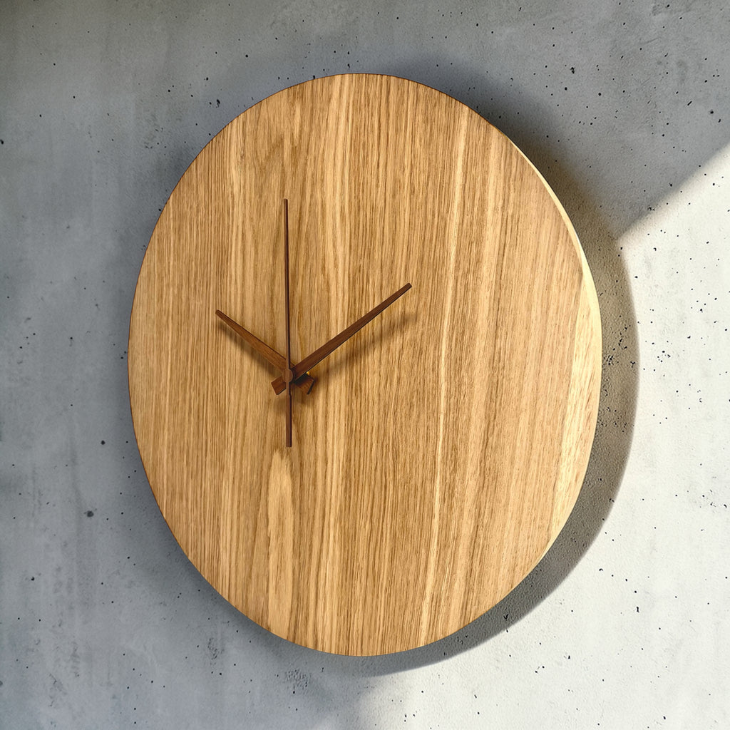 Minimalistische Wanduhr - 38 cm